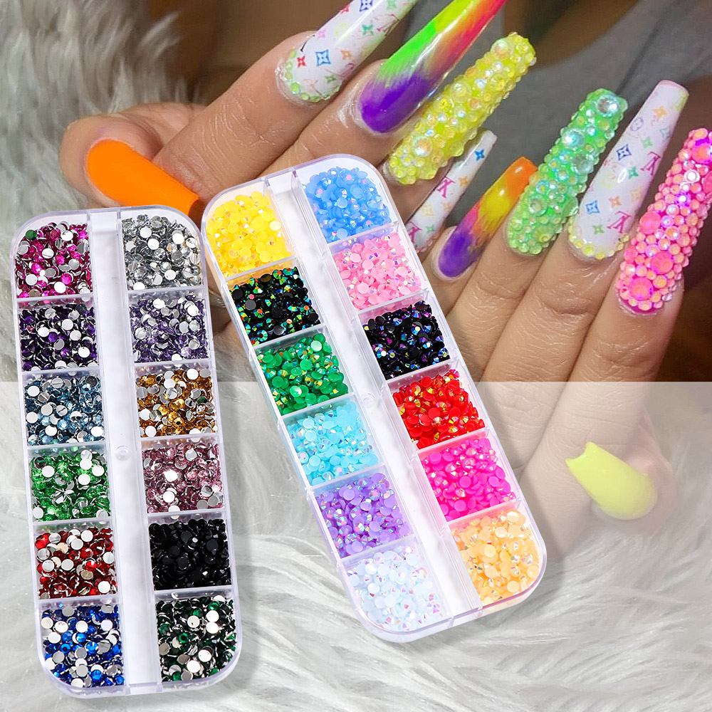 Resin Glitter Pack - مجموعة من 2400 قطعة من أحجار