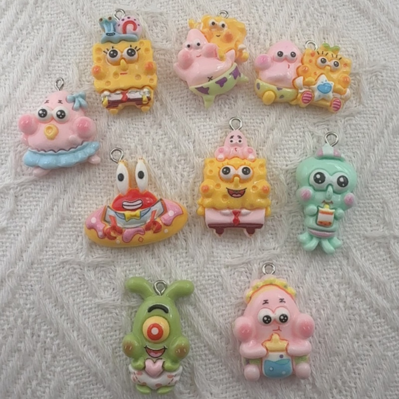 Resin Craft Projects - 10 قطع من قلادات الراتنج الكرتونية،