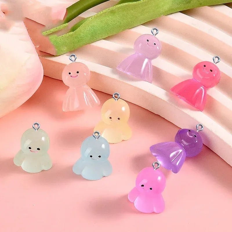 10 قطع من الحلي الكرتونية المض - مراجعة Resin Craft Material وسعره