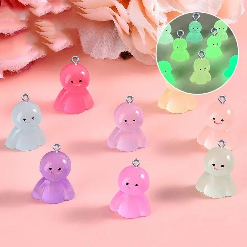 10 قطع من الحلي الكرتونية المض - مراجعة Resin Craft Material وسعره