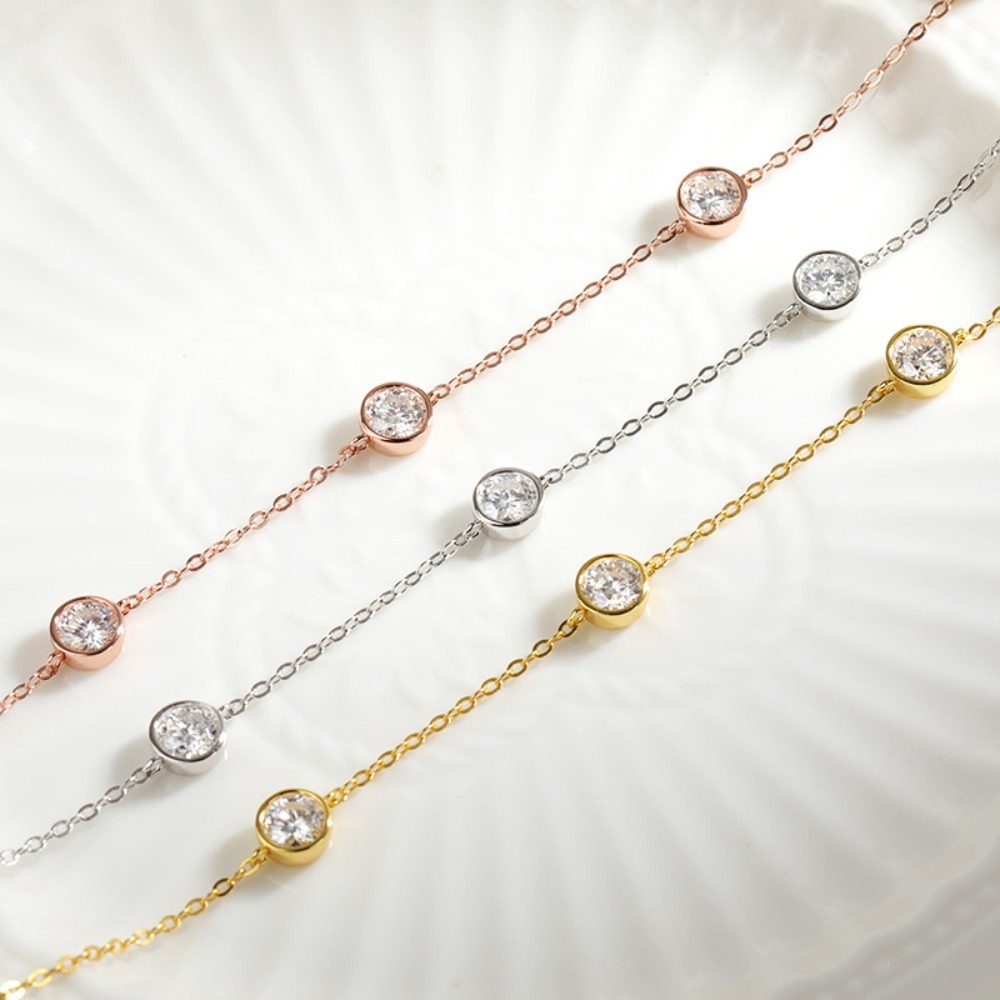 GRA معتمد 5 مللي متر مويسانيتي - مراجعة Bezels Set Pendant وسعره